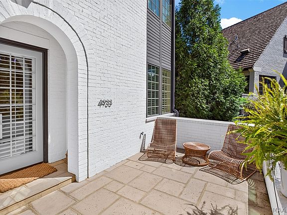 5th image of 4933 Clerkenwell St