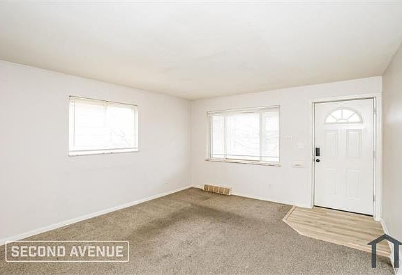 4th image of 4656 Linda Dr