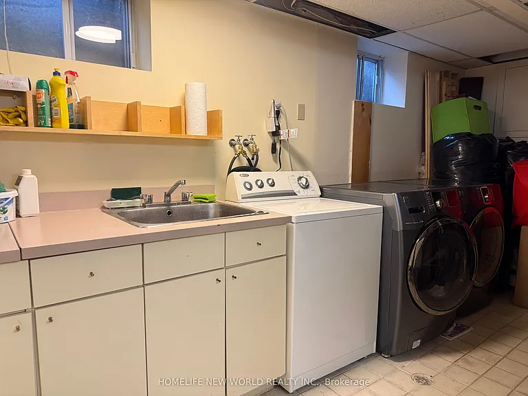 59 Forest Grove Dr #BASEMENT — Photo 5