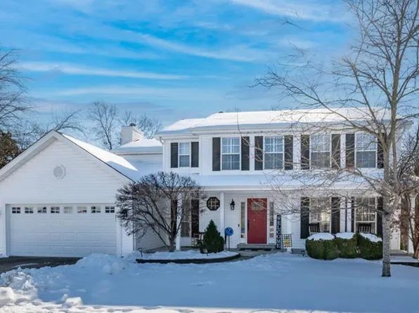 1600 Summerpoint Ct, Fenton, MO 63026