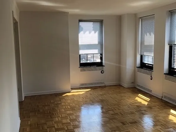 108 East 38th Street image 1 of 20