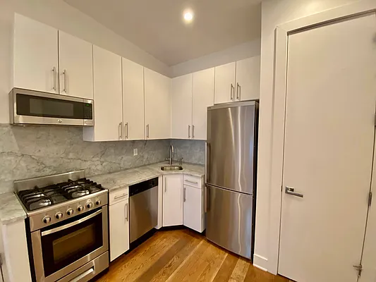 Rented by Abode Residential LLC | media 18