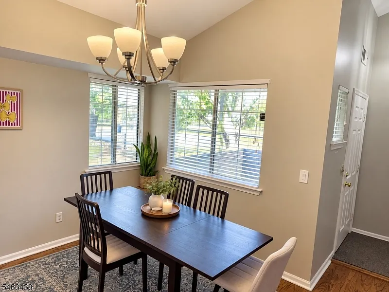 1 bed, 1.0 bath, $2,500 — Photo 3