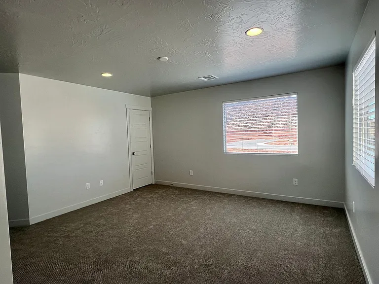 6028 S Ersa Ln — Photo 9