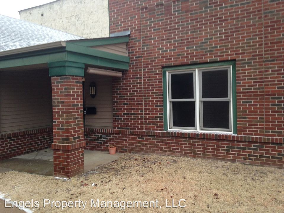 1st image of 205 N Main St