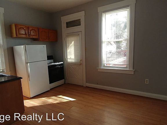 4th image of 1719 Mills Ave