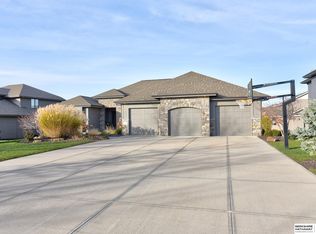 18658 N Hws Cleveland Blvd, Elkhorn, NE 68022