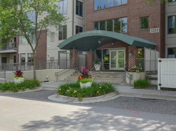 5225 Grandview Sq APT 114, Edina, MN 55436