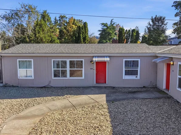 8240 SE Kelly St, Portland, OR 97266