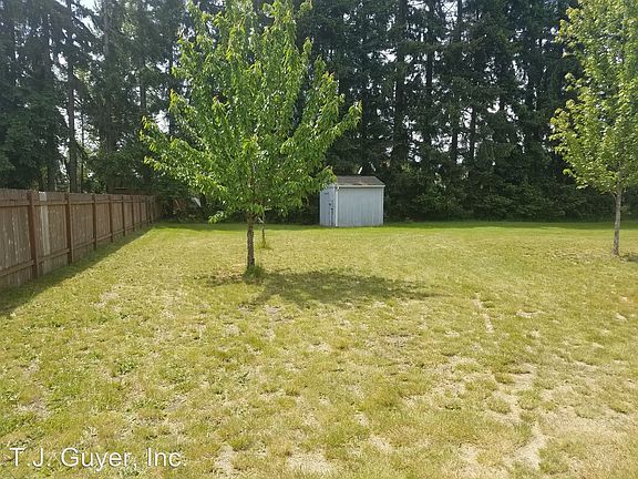 3rd image of 118 Margaret Meadows Dr