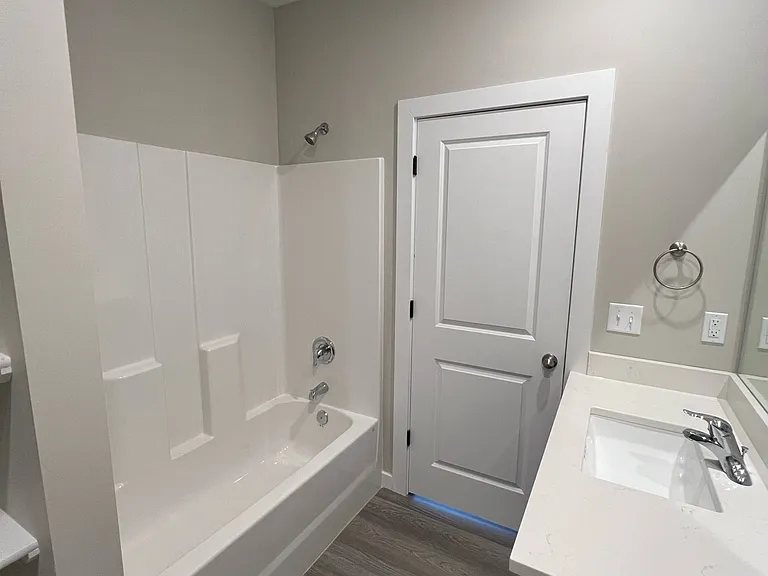 5183 N Cypress St — Photo 14
