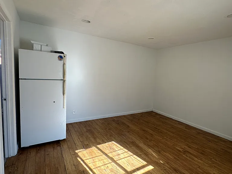 524 Sycamore Ave — Photo 6