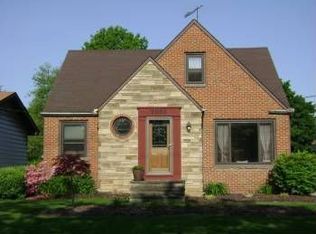 7052 Brecksville Rd, Independence, OH 44131