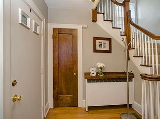 1259 Overlook Rd, Cleveland, OH 44107