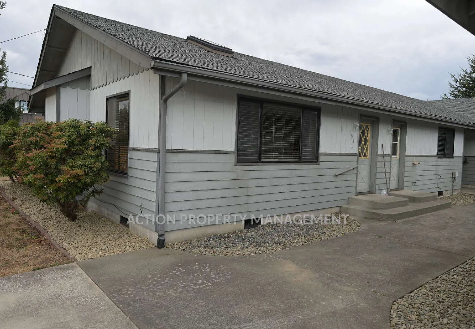 2 bed, 2.0 bath, 1229 sqft, $1,800 — Photo 2