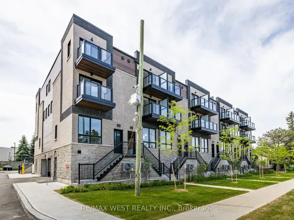 521 Big Bay Point Rd #7, Barrie, ON L4N 3Z6