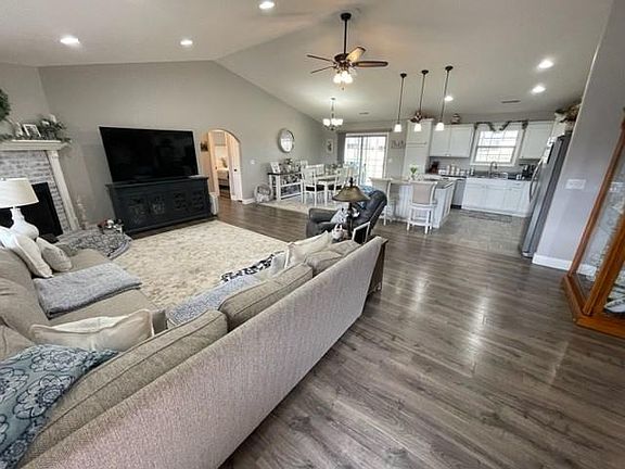 4th image of 1320 Old Red Ln