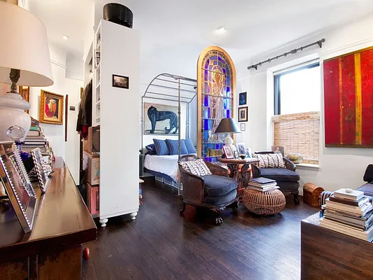 Sold by Sotheby's International Realty | media 4