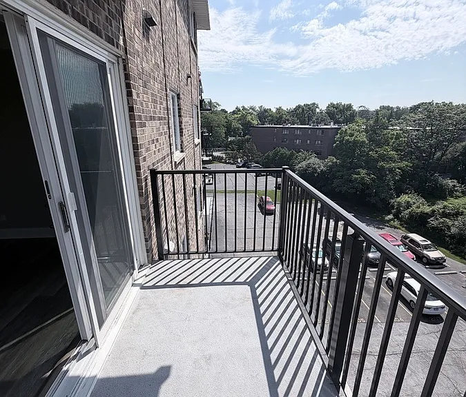907 Curtiss St #406 — Photo 7
