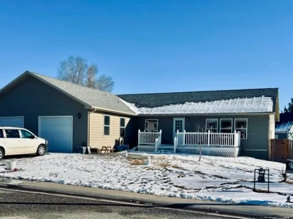 115 Belvedere Dr, Thermopolis, WY 82443