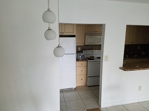 3rd image of 4174 NW 79th Ave APT 2C