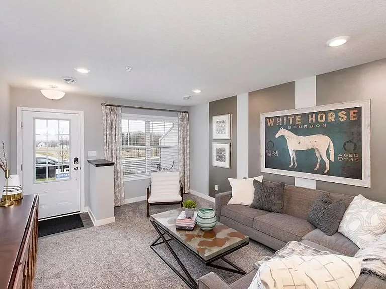 8047 Abercrombie Ln — Photo 6