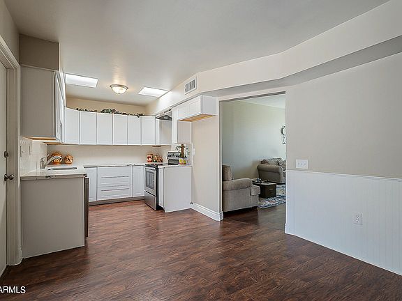 5th image of 13416 N Hawthorn Dr