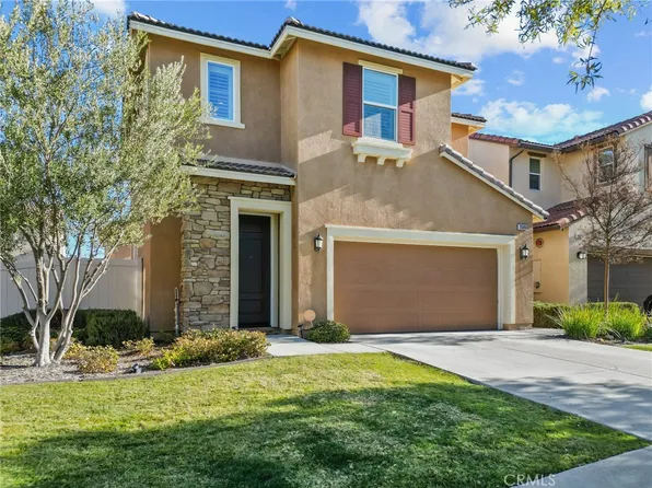 26880 Trestles Dr, Santa Clarita, CA 91351