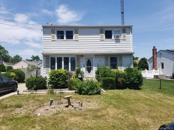 926 9th Street, West Babylon, NY 11704