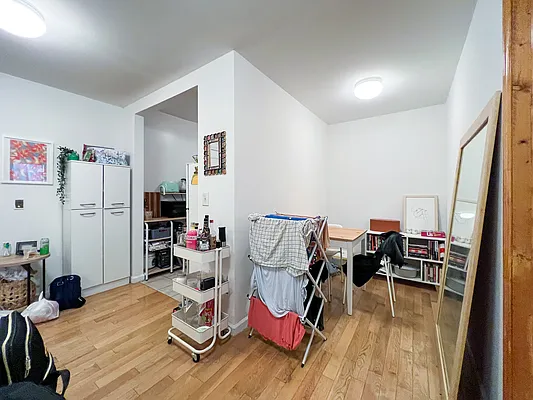 Rented by Compass | media 14