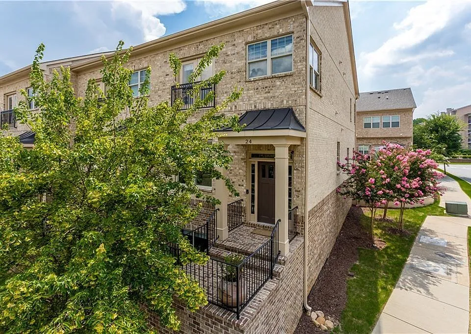 Fountainhead Ln NE