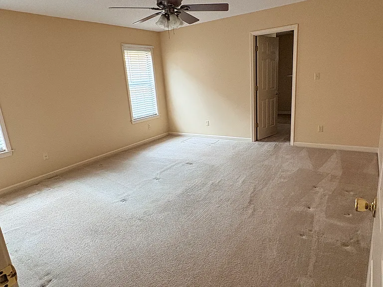 7390 Fox Meadow Dr — Photo 5