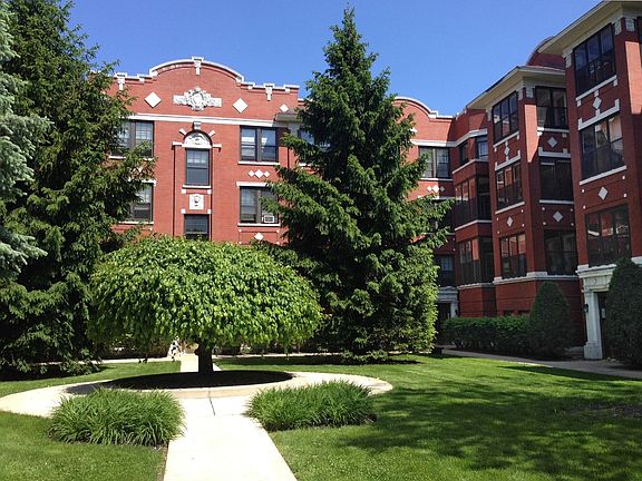 2nd image of 4615-33 N Damen Ave #4629-1