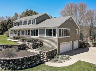 S59W31426 Dable Rd, Mukwonago, WI 53149