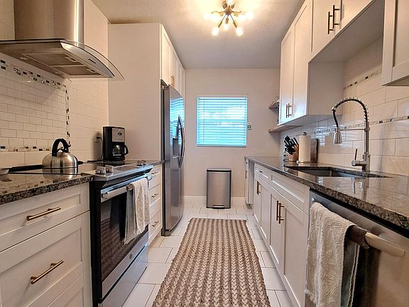 5th image of 2740 SW 22nd Ave APT 1604