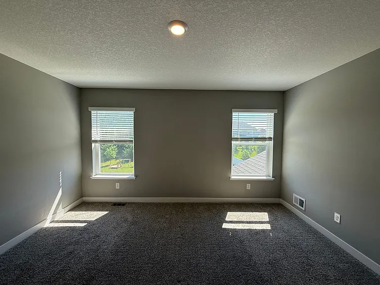 13144 Zachary Ln N — Photo 18