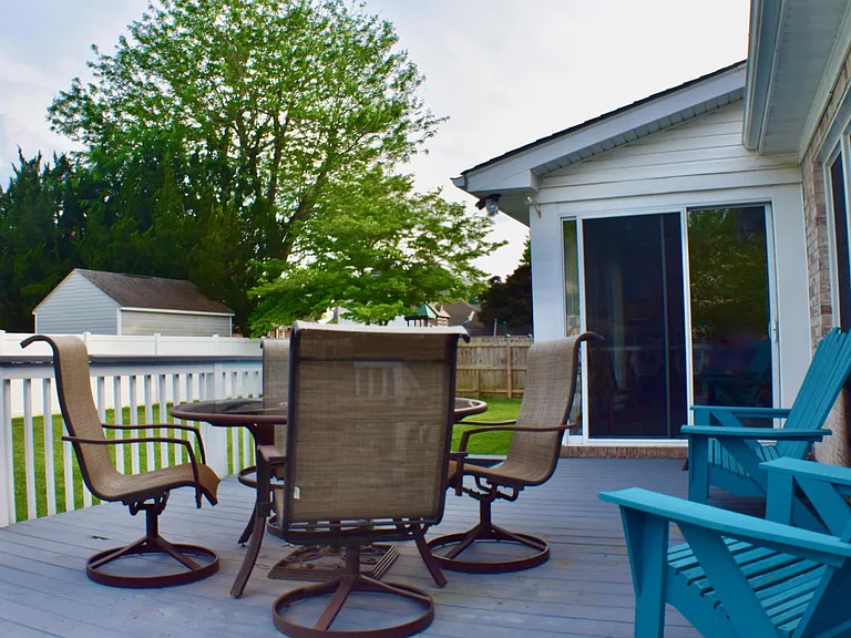 413 Southern Oak Dr — Photo 43