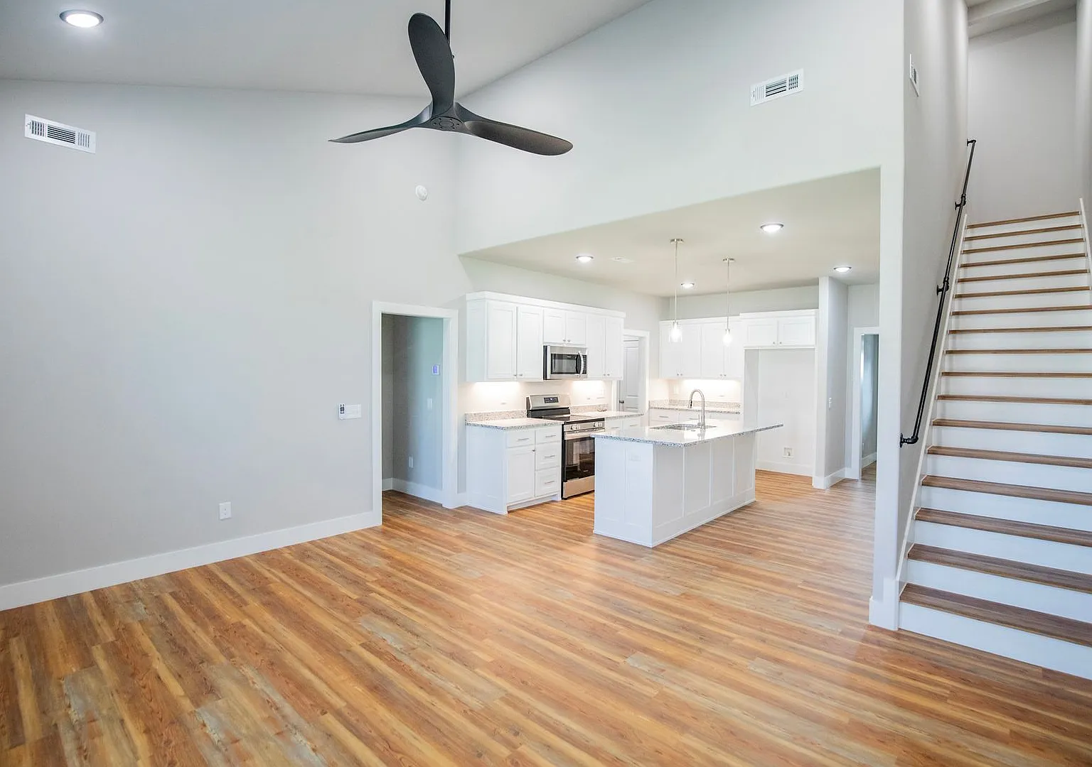 1036 Seaborn Way — Photo 4