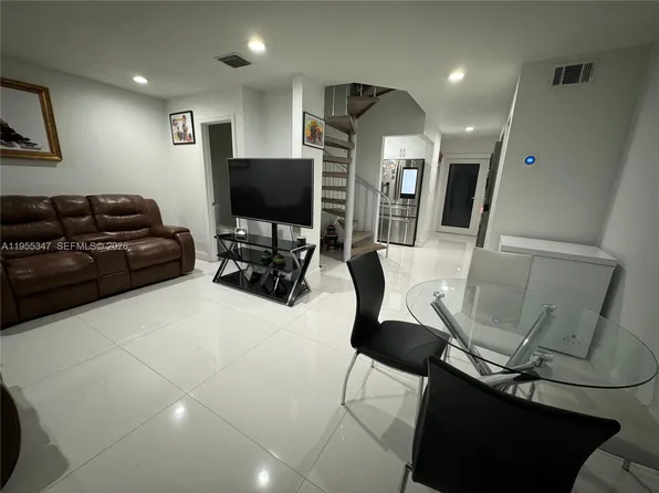 6315 SW 138th Ct APT 4, Miami, FL 33183