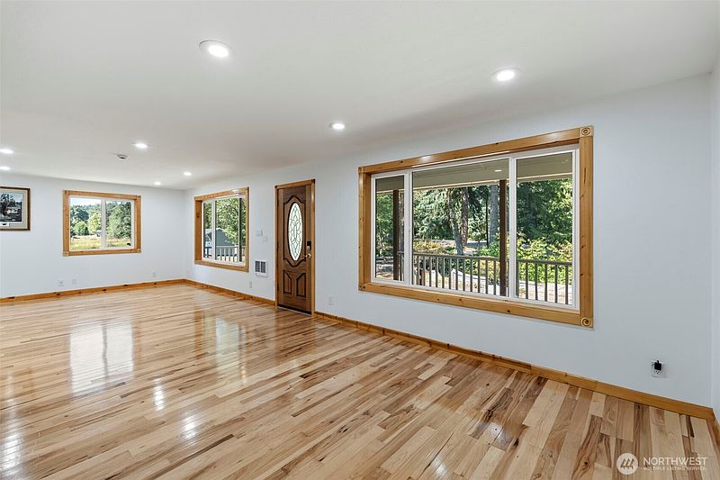 2nd image of 364 Blanchard Road