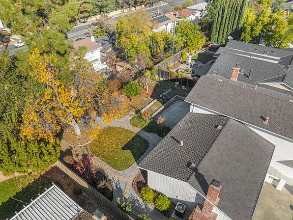 4th image of 1573 Monteval Ln