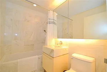 Rented by R New York