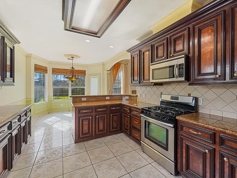 6907 Keats Ave — Photo 10