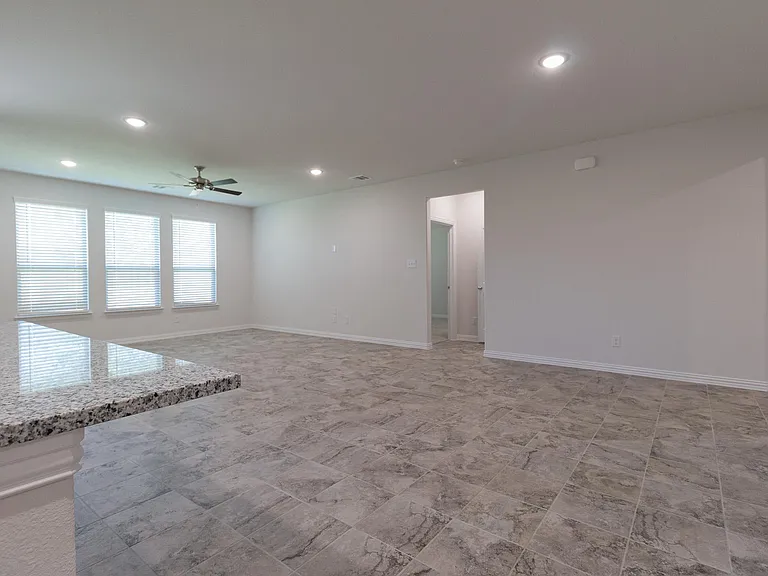 1017 Verde Valley Ln — Photo 10