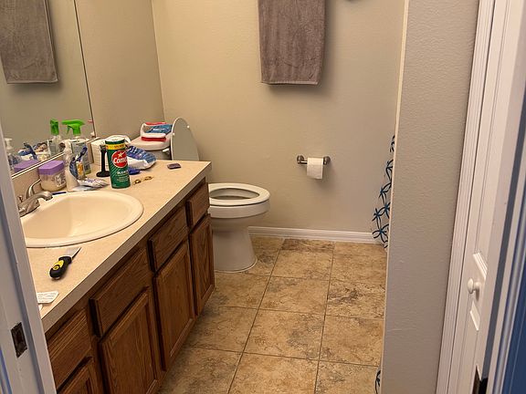 4th image of 217 Wilton Cir