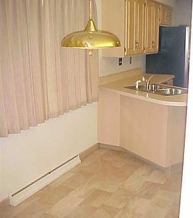 5th image of 4608 Carlyle Cir