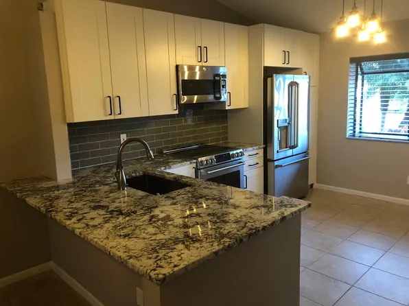 183 Moccasin Trl N, Jupiter, FL 33458