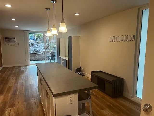 4545 Collwood Blvd — Photo 2