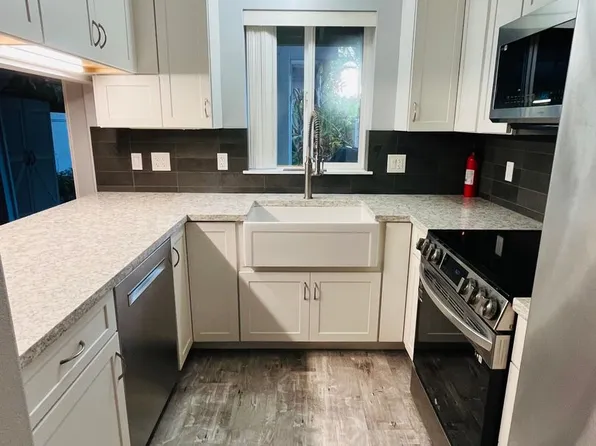 679 Meakanu Ln APT 902, Wailuku, HI 96793