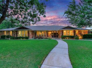 4445 Laren Ln, Dallas, TX 75244